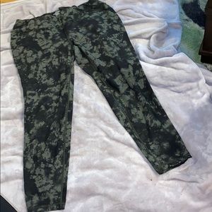 Torrid green and black tie dye leggings